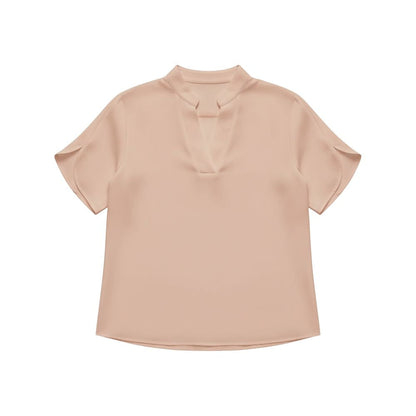 Short-sleeved top with V-neck and loose cut