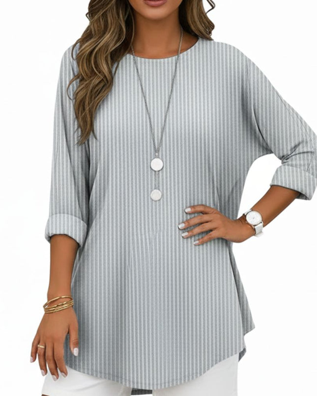 Long-sleeved top with striped pattern and loose fit