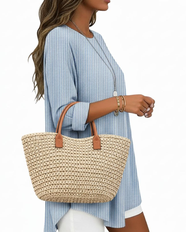 Long-sleeved top with striped pattern and loose fit