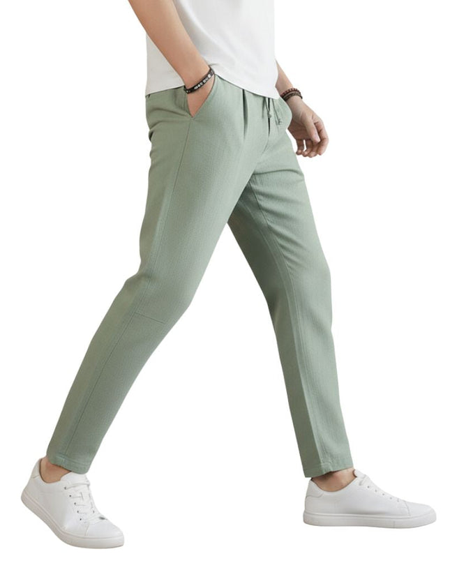 Lightweight men's leisure trousers with elastic waistband and straight cut
