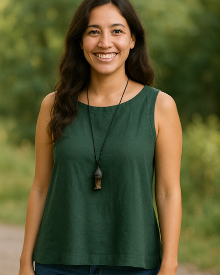 Sleeveless top with round neckline